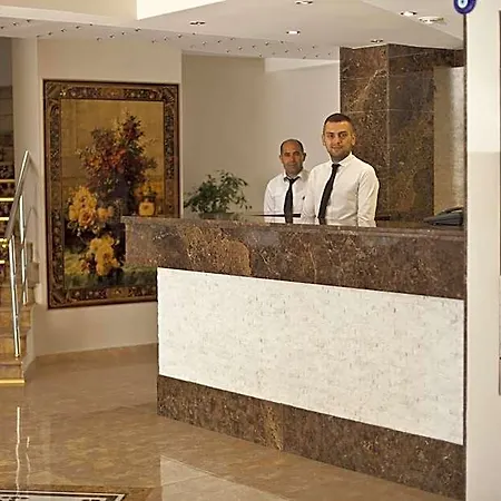 Ξενοδοχείο Oz Yavuz *
