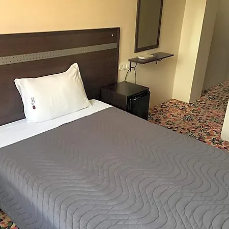 Oz Yavuz Otel