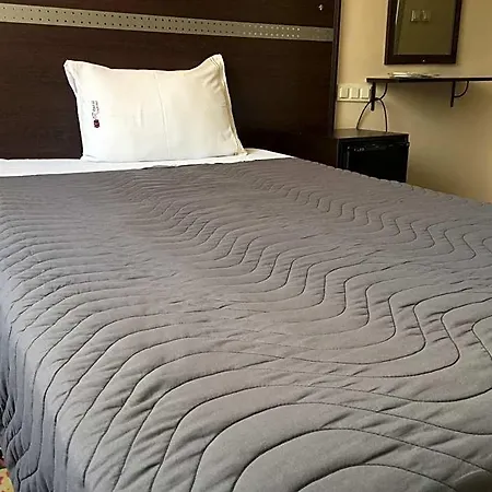 Oz Yavuz Hotel *