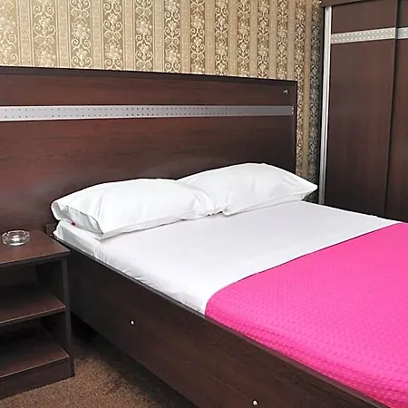 Hotel Oz Yavuz *